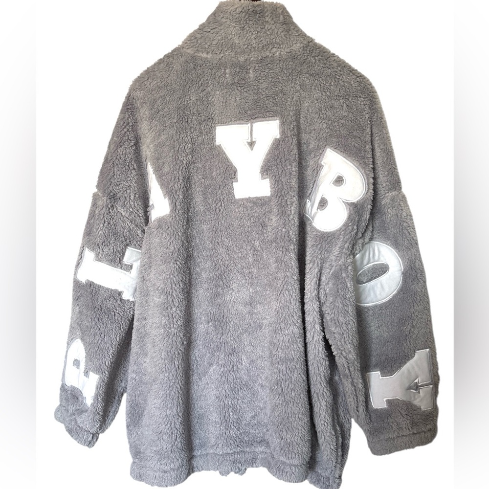 ✨NWT✨ Pacsun X Playboy Spellout Sherpa Teddy Fleece Zip Jacket M/L